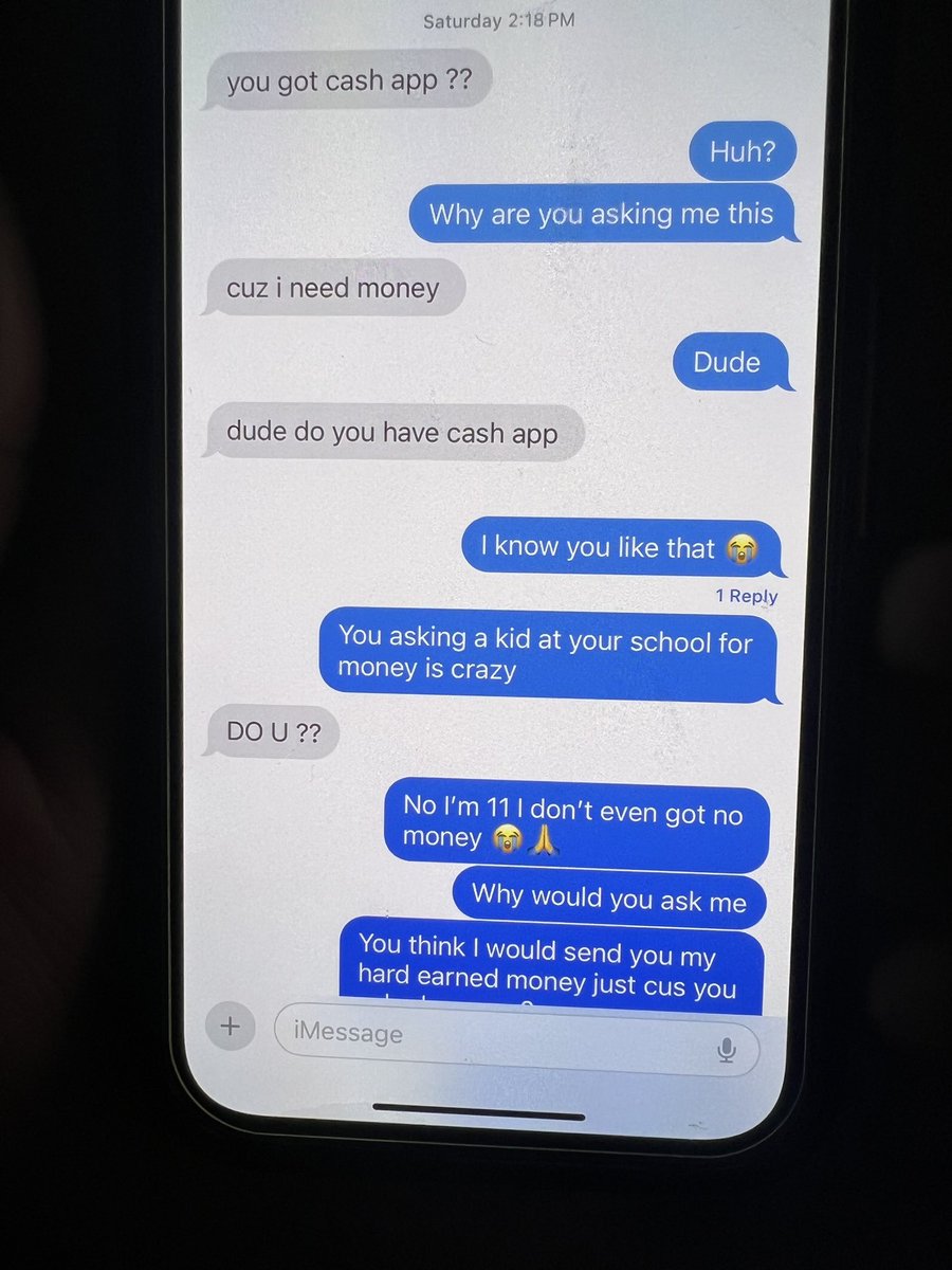 DontWorryBoutB's tweet image. this is my son’s phone. the girls are starting too early 🥹🥴