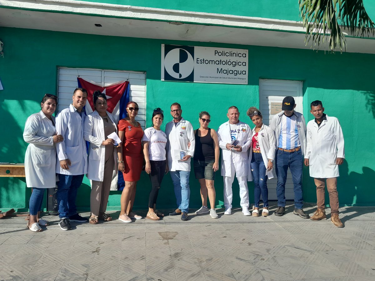 Trabajadores del municipio Majagua reconocidos con medalla 'al trabajador internacionalista'. #SaludMajagua #PorCubaJuntosCreamos #GenteQueSuma #CubaPorLaSalud #SaludParaTodos