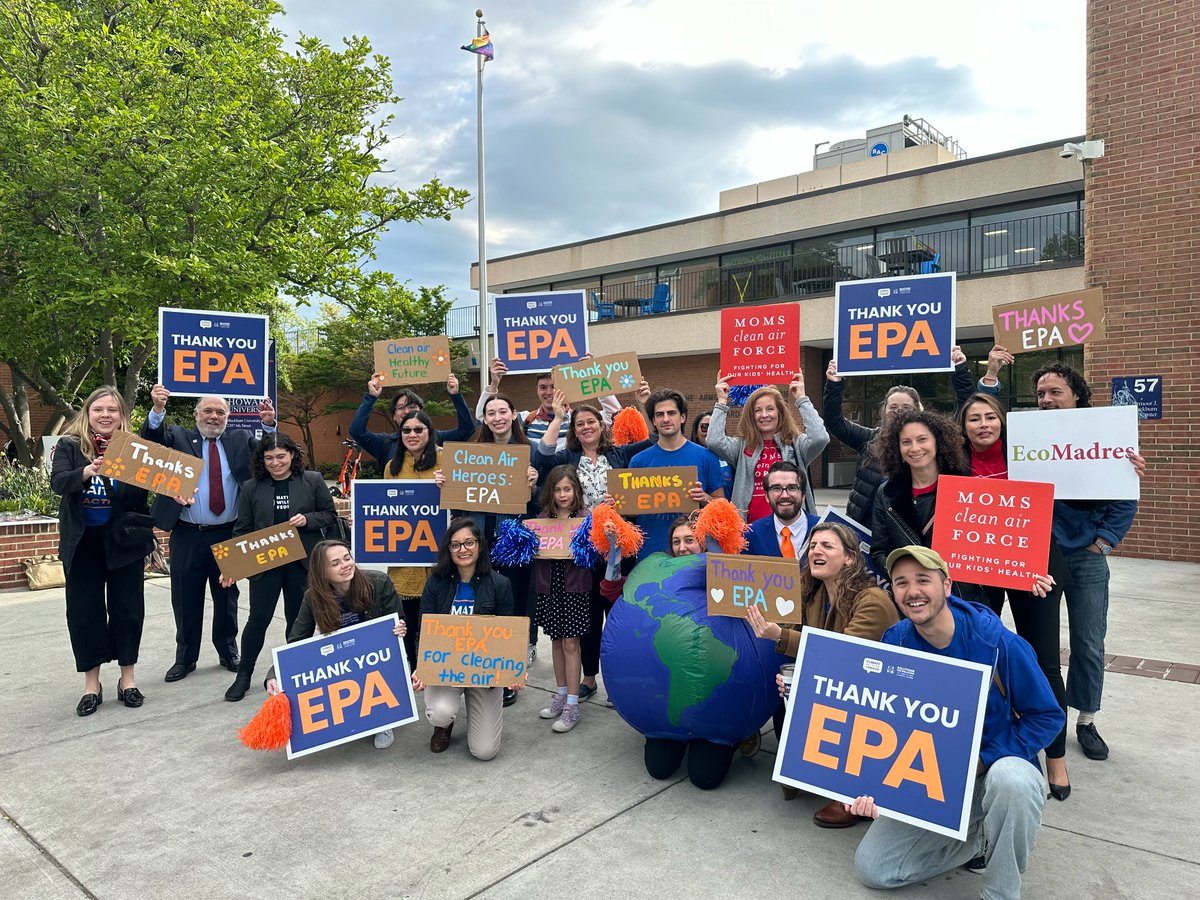 Cleaner air = healthier communities ❤️🌎

Thank you @EPA for finalizing strong safeguards against power plant pollution!

#CutClimatePollution #MATS #SolutionsForPollution