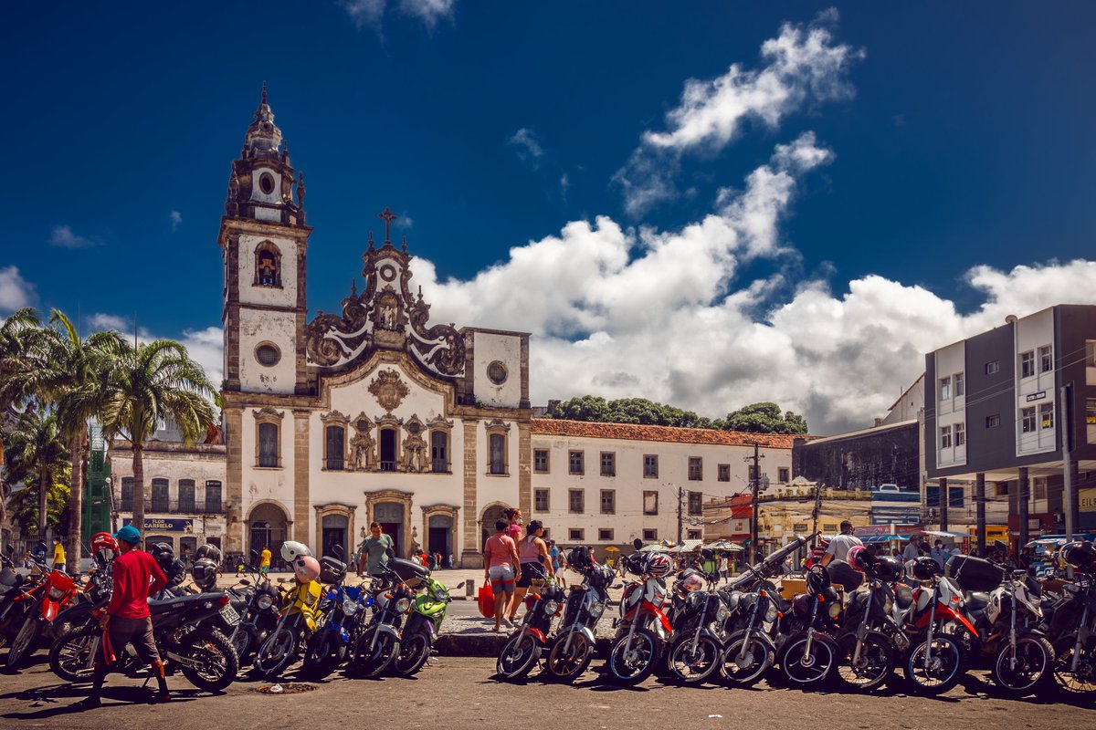 The bike guardian
.
.
#streetphoto #streetphotography #streets #photo #streetlife #urbanphotography #life #city #streetstyle #travel #travelphotography #portrait #canon #urban #architecture #christianity #hope #art #catholic #church #faith #recife #bike #motorcycle #motorbike