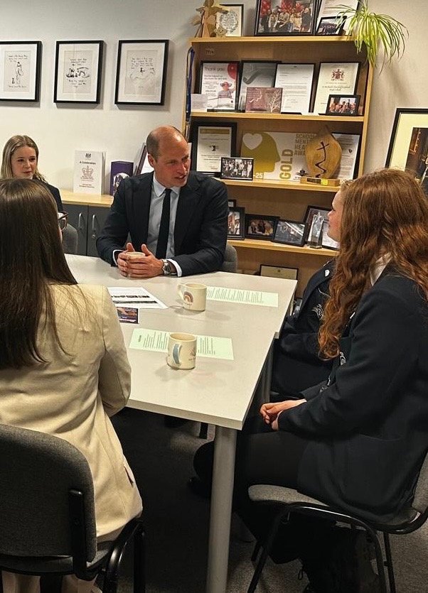 Prince William visits St Michael's high school to support 12-year-old's mental health campaign telegraph.co.uk/royal-family/2… @st