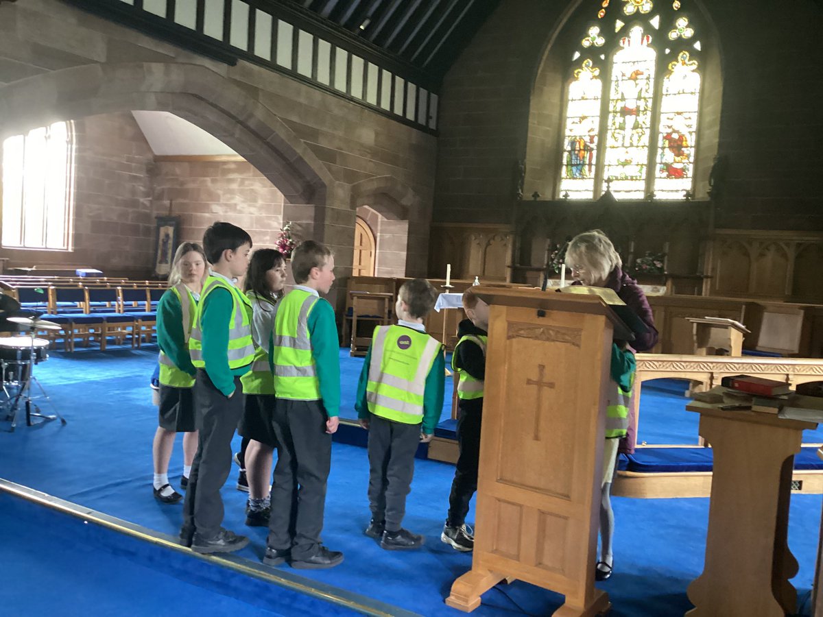The Busy Bees enjoyed a visit to Upton church to understand how the building is a special place for Christians and the community. 🐝