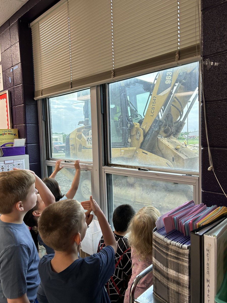 Kinder is excited about construction!! They love watching the progress 😊 #AlvaradoExcellence
