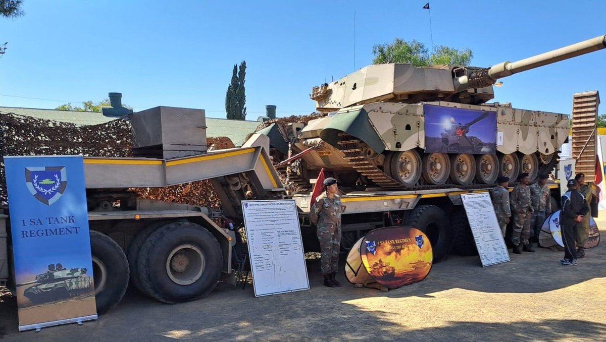 SANDF_ZA's tweet photo. READ || Armour Formation gives a golden opportunity for the public to have a glimpse at various Prime Mission Equipment at the Bloem Show.

https://t.co/kBV7gUcTgA

#SANDF
#SAArmy
#SAArmourFormation
#PrideOfLions
#BloemShow2024 https://t.co/GQY2pJIX4j