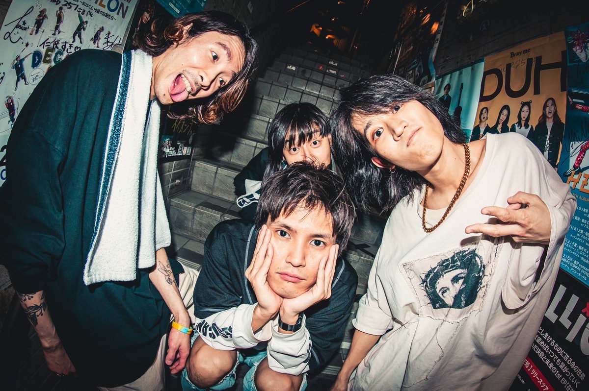 N_M_N_official's tweet photo. 2024.4.25
下北沢CLUB251 

現体制ラストライブが無事終了しました。
この瞬間に立ち会ってくれた方、遠くからエールを送ってくれた方、
本当にありがとうございました！

Photo by @e_2020202 

#拡がれNMN https://t.co/6BdVV96QUB