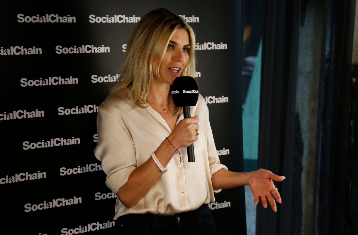 SocialChain tweet picture