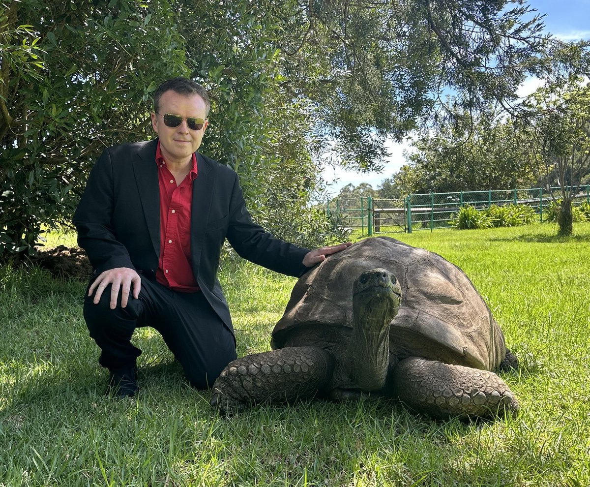 I met Jonathan, the oldest land animal in the world, on the island of Saint Helena. He’s 192 years old, and he has met Elizabeth II and George VI. Watch more on Free Speech Nation, this Sunday at 7pm on @GBNEWS! 📺 Sky 512, Virgin 604, Freeview 236, Freesat 216, YouView 236