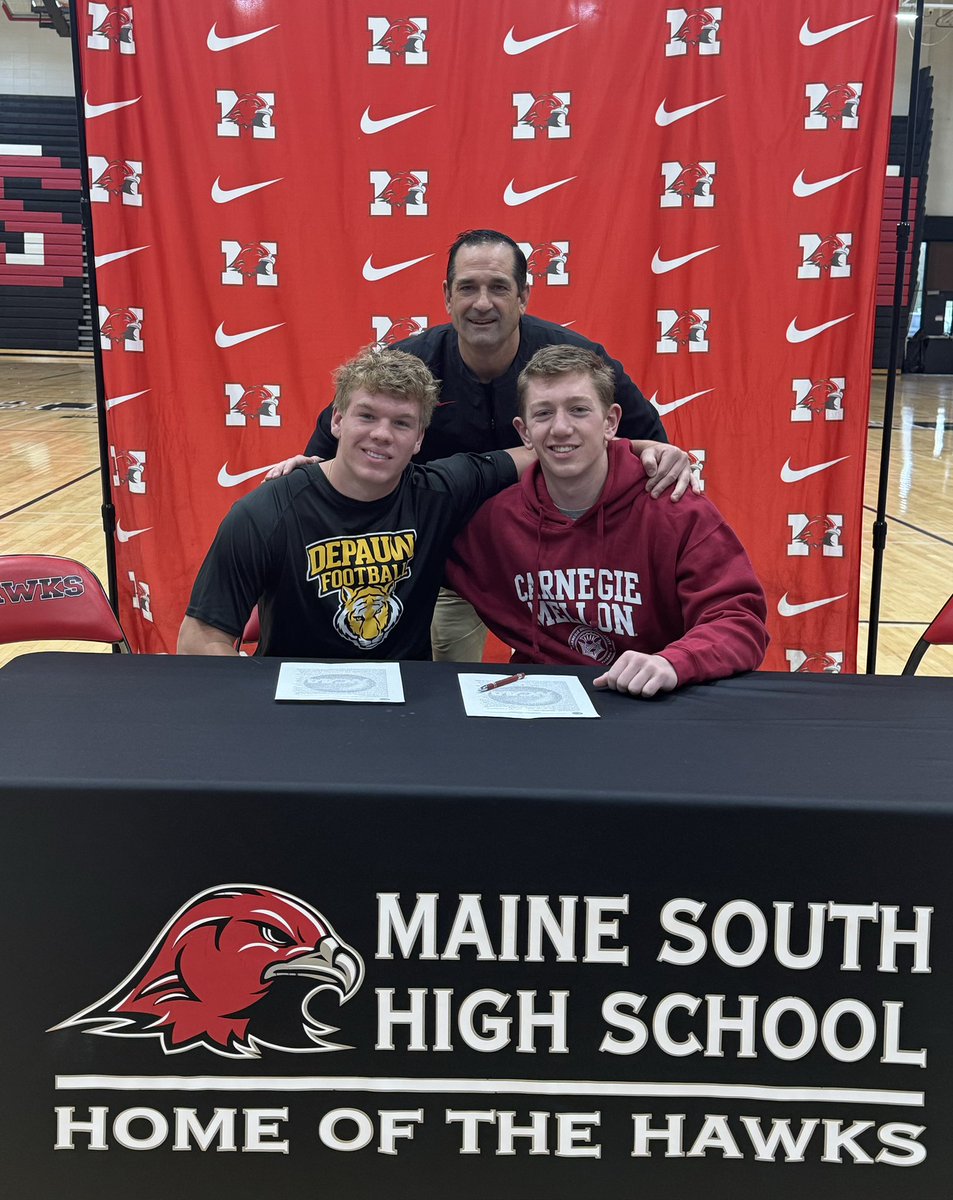 Maine South Hawks Football tweet media