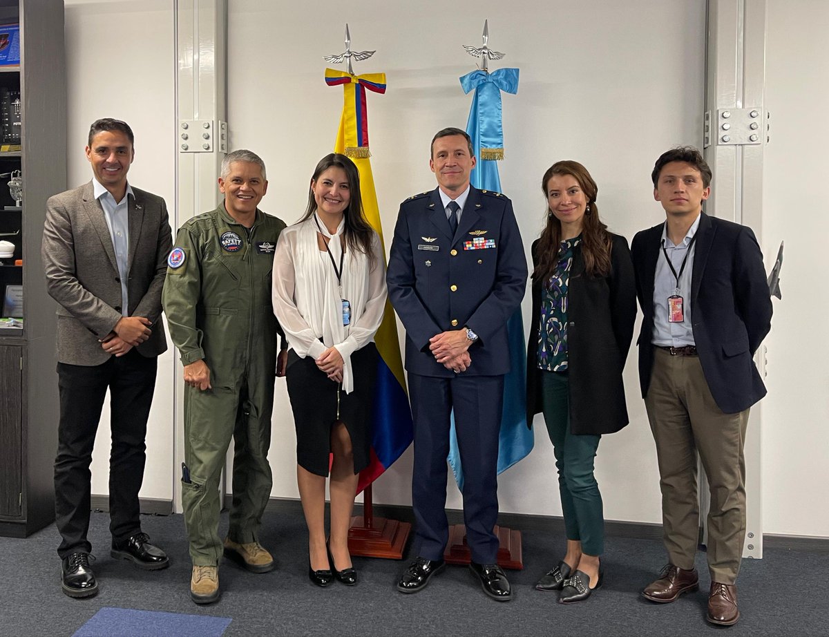 ¡En #FAIRColombia se encienden los motores! Con <a href="/FuerzaAereaCol/">Fuerza Aeroespacial Colombiana</a> <a href="/AerocivilCol/">Aeronáutica Civil</a> y <a href="/CorferiasBogota/">Corferias</a> estamos planificando cada detalle con minuciosidad, para ofrecer a nuestros visitantes una experiencia única e inolvidable en la edición 2025 de la feria aeronáutica más grande de🇨🇴.