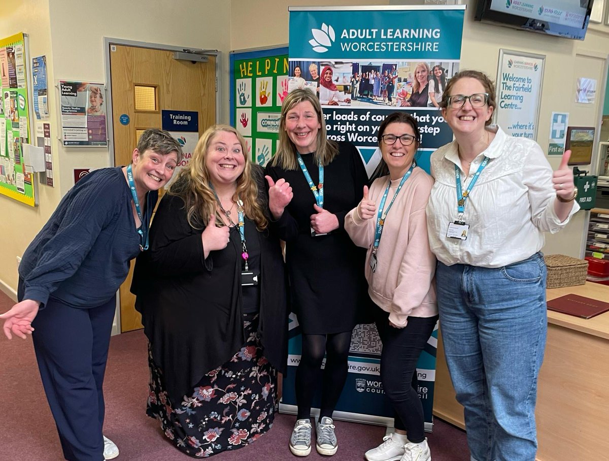 Our Learning Services team has won a national 'family learning' award for their work. The Campaign for Learning singled them out for their imaginative and innovative approach to family learning for a course called 'Marvellous Me'. Read more: worcestershire.gov.uk/news/worcester…
