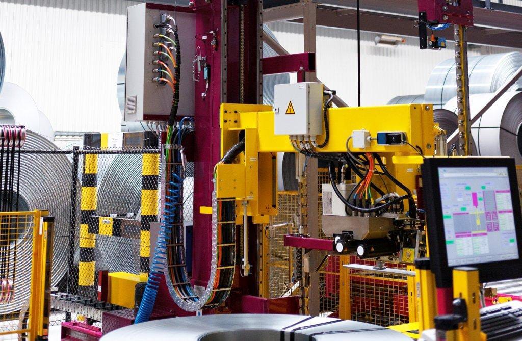 Steel cable carriers from KABELSCHLEPP Metool ensure the performance of strapping machines - engineering-update.co.uk/2024/04/25/ste…