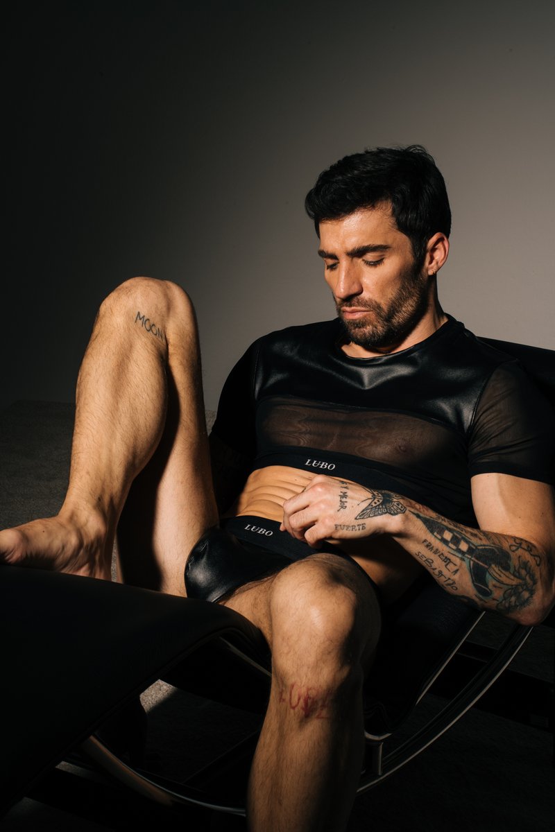 LUBO_original's tweet photo. Turn up the heat with our latest arrivals!
Dive into the night with our New Nocturnal Series, all crafted in premium fabrics. Grab yours now while they're still hot! #lubo #lubounderwear #lubomenswear #croptop https://t.co/TtOP0Mbzfl