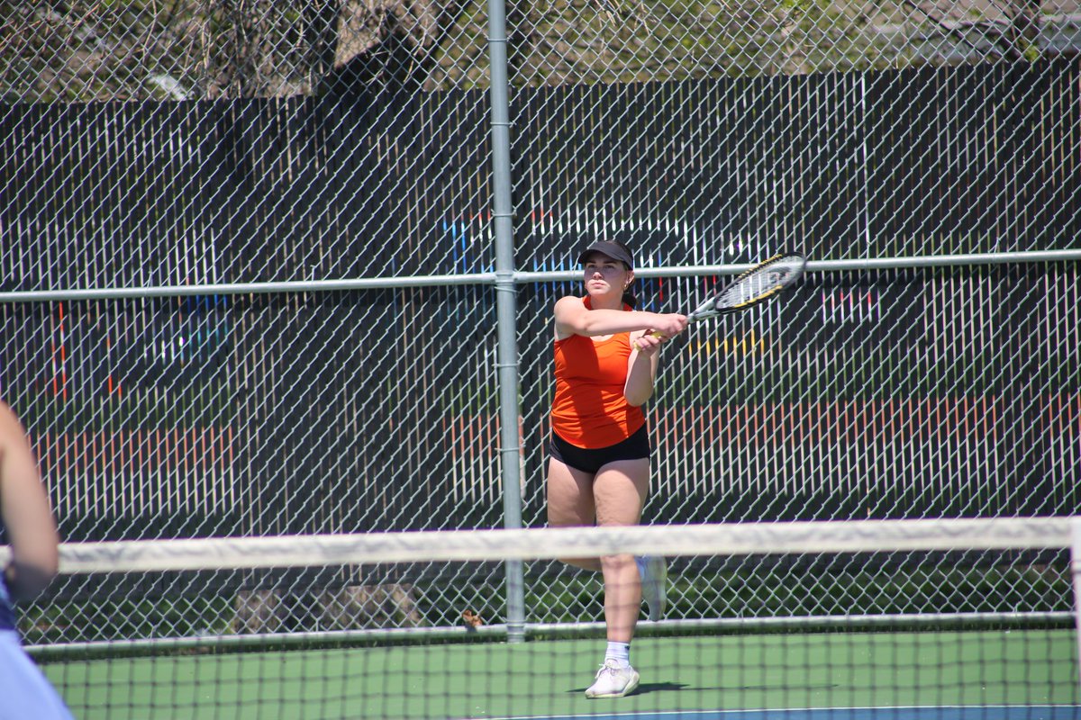 CB_ECA's tweet photo. ECA juniors Alexis Poole and Mylee Minturn competing at this week's City Tennis Meet! #AchieveMore #LevelUpCB @TJHighSchool_CB @jacket_racket https://t.co/0cNpIyXJNI