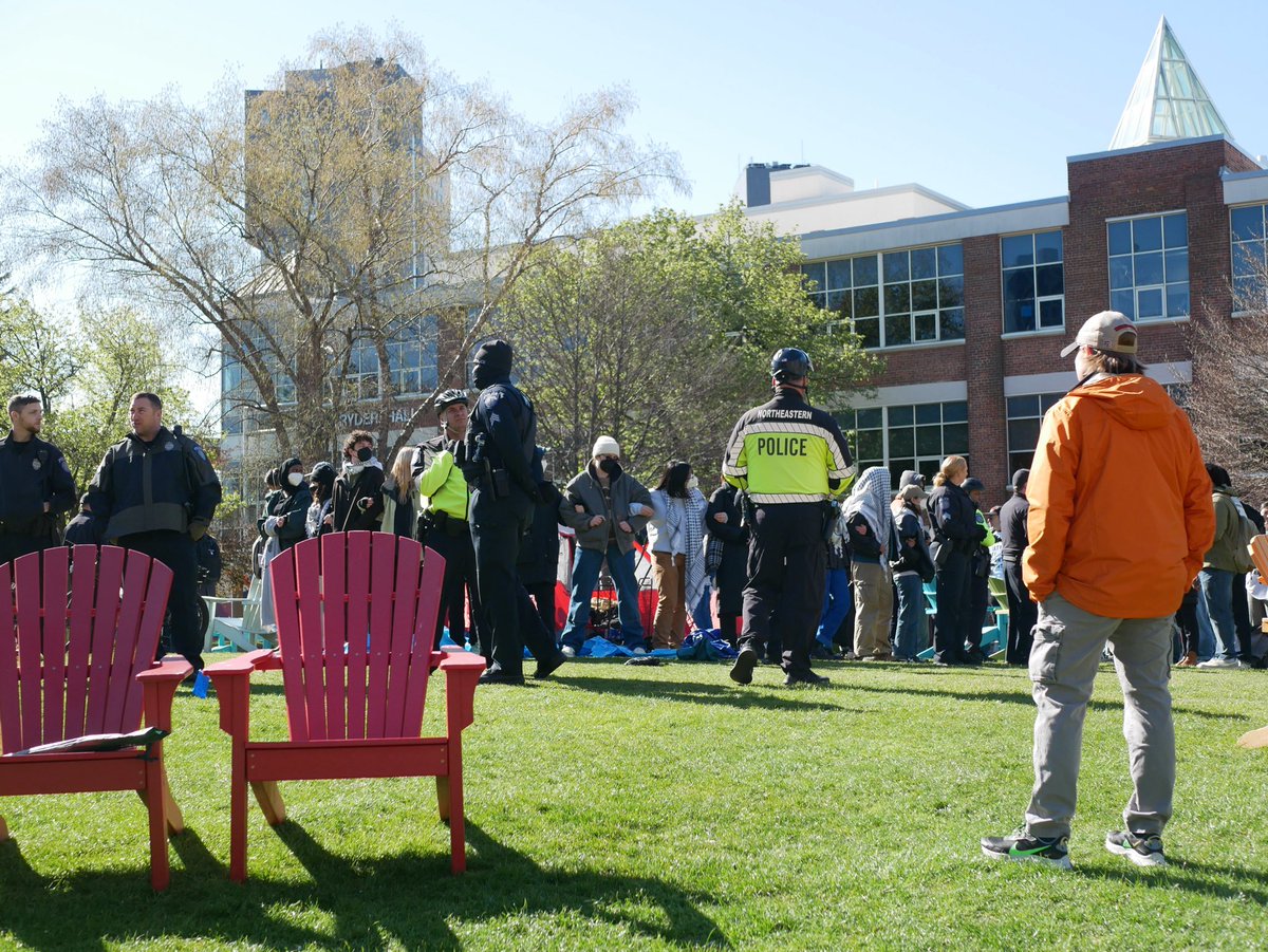 BREAKING: Dozens of Northeastern student protesters have begun setting up an encampment on Centennial Common. More to follow.