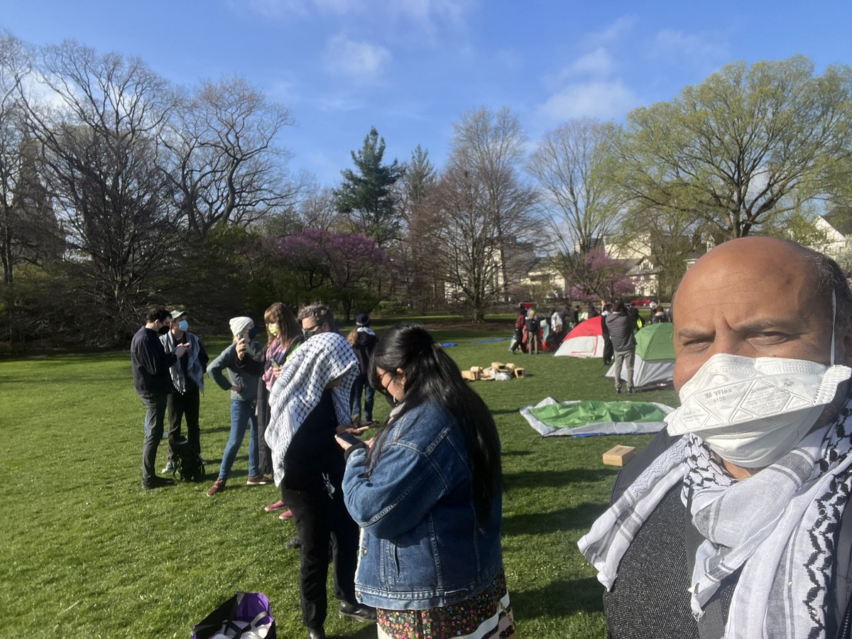 thrasherxy's tweet photo. Forming a faculty defense line with faculty to try to stop arrests. Might be my last tweet for a while. Free Palestine and bless our courageous students! https://t.co/MwvE95MRPP