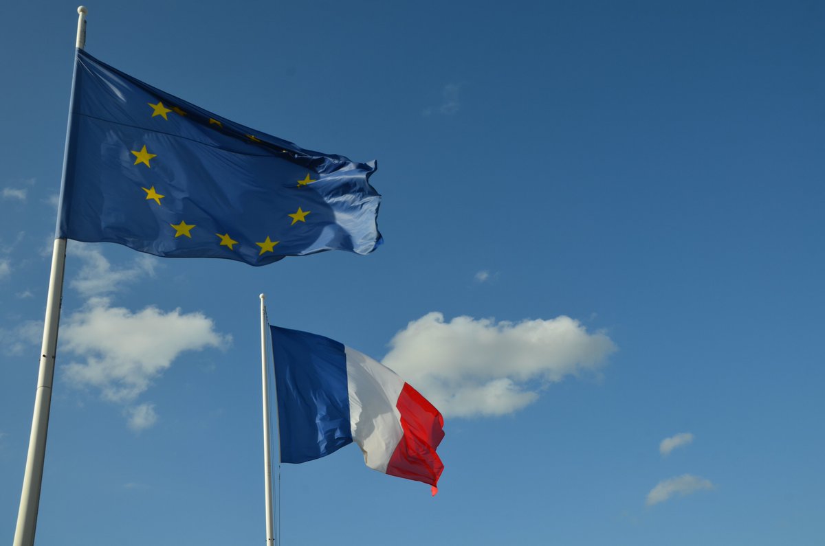 #electionseuropeennes2024 🇪🇺🗳️ Qui sont les pro-européens ? les contre ? les 'oui mais bon'... Comment les politiques européennes sont elles perçues par les électeurs français ? Présentation & analyse par @Luc_Rouban @CEVIPOF 👇 sciencespo.fr/cevipof/sites/…