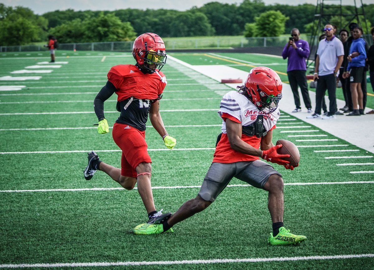 Day ONE In Pads for The Horn Jaguars Ohio State, Oklahoma and damn near the whole TCU 😤 were in attendance for physical first day!! @HornJagsRecruit @CoachAllenHC @CoachOnic @CoachLoy_ @DBSportsMedia13 @BoTRoberson77 @Marchen44