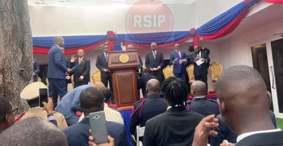 Konsèy Prezidansyèl la rive enstale nan palè nasyonal maten an, n ap pwofite raple #CP a  gen 60 jou apre enstalasyon pou mete yon <a href="/cep_haiti/">CEP HAITI</a>  endepandan ak reprezantatif pou òganize eleksyon nan peyi ki pa fèt depi 8 lane. Peyi a ap tann twò lontan dirijan ki soti nan #eleksyon.