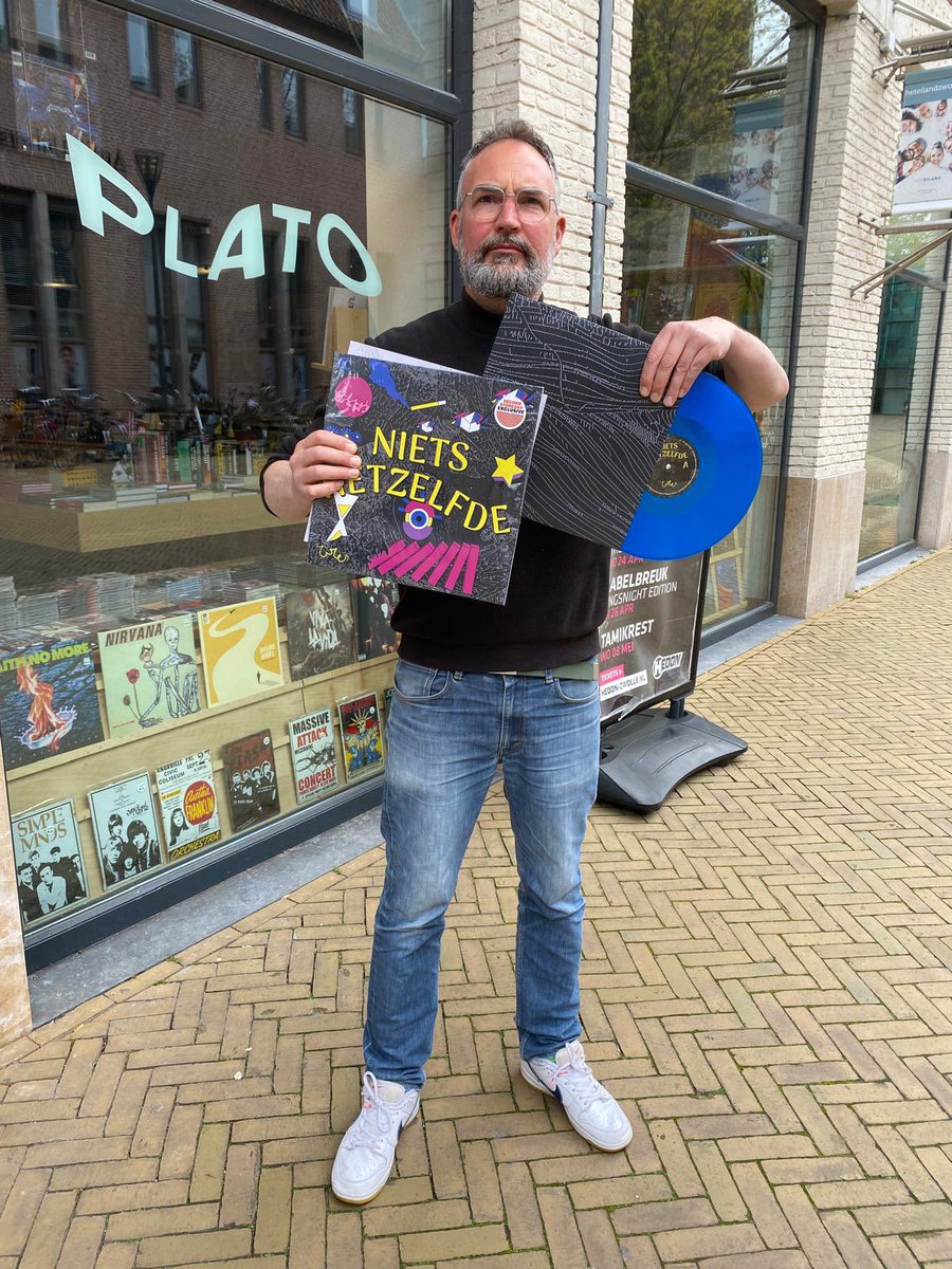 Attentie WIES fans! 
We krijgen nog nieuwe voorraad van de Record Store Day release "Niets Hetzelfde" in onze winkels en webshop. Maak jezelf of iemand anders er nog even blij mee.😀

Reserveren kan hier: platomania.nl/wies