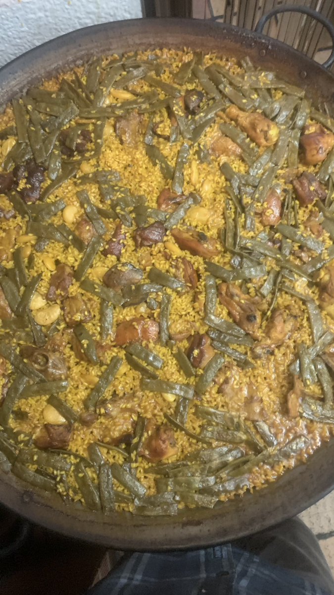 lespartCS's tweet image. Dijous , LIOOO
@wikipaella 
@pacolonso 
@comoju 
@Jaumelic 
@LleoManolo
@FerxuconX 
@blanquita_1983