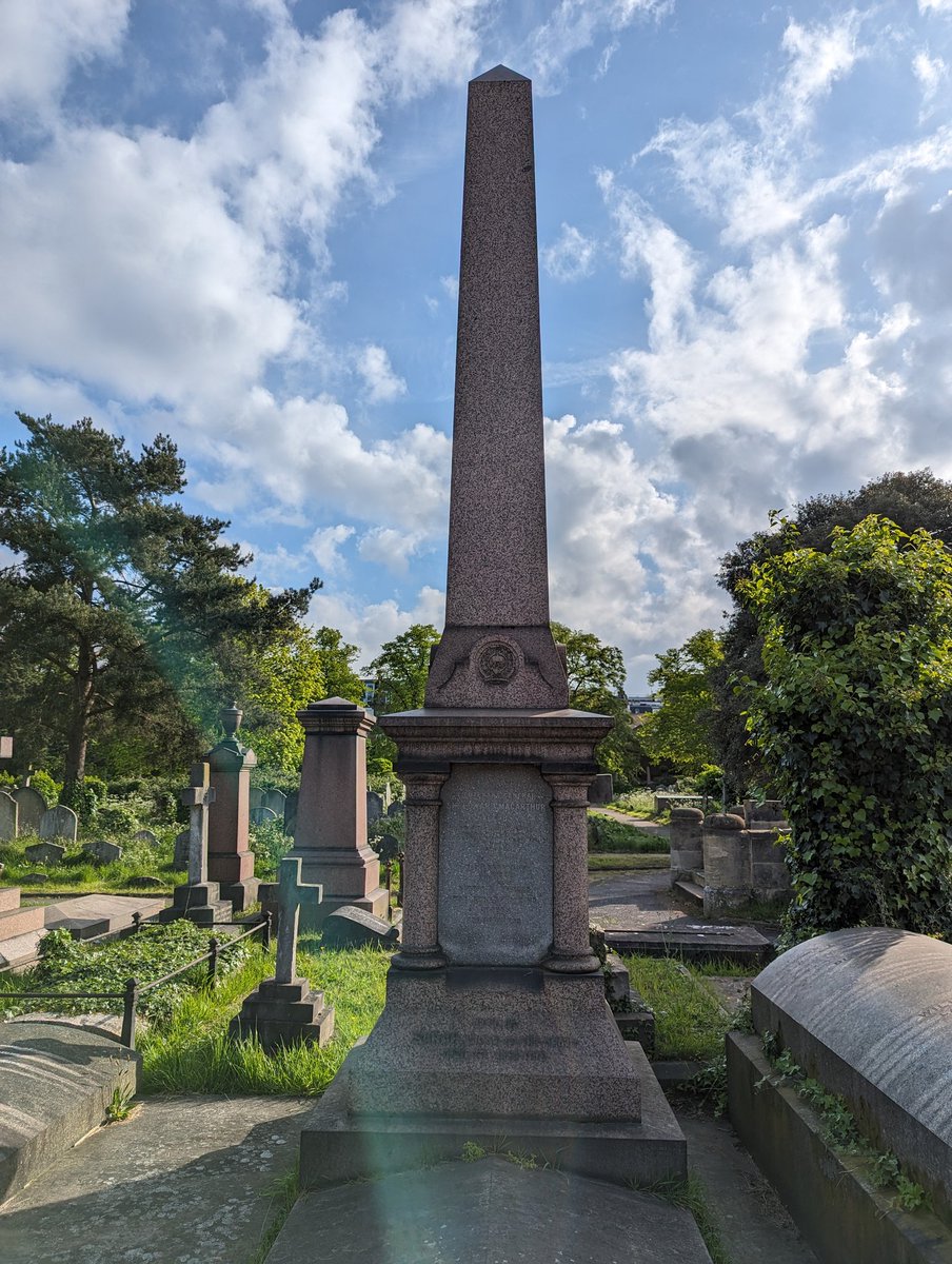 Meretricious tweet media