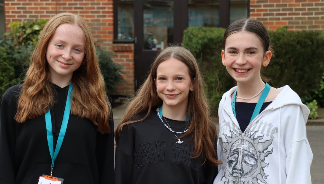 PipersCornerSch's tweet image. For our #MuftiDay today and in honour of #EarthDay earlier in the week, we have been proud to raise money for Surfers Against Sewage, one of the most successful marine conservation and campaigning charities 🌊

@sascampaigns #PipersCommunity