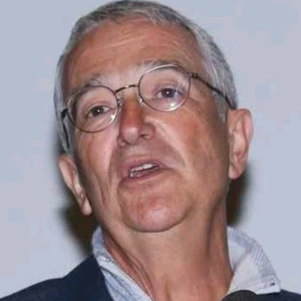 AntiTelevisaMx's tweet photo. Ricardo Salinas Pliego:

- ROBÓ Canal 40
- ROBÓ IMEVISION
- ROBÓ un campo de golf
- ROBA $63,000,000,000.00 al SAT
- ROBA $1,780,000,000.00 a las AFORES

Pero eso sí, su "mono amaestrado" @Javier_Alatorre...

NO repudia a @RicardoBSalinas por ROBAR a todos los Mexicanos ¡CANALLA! https://t.co/H8T3MDCE4Z