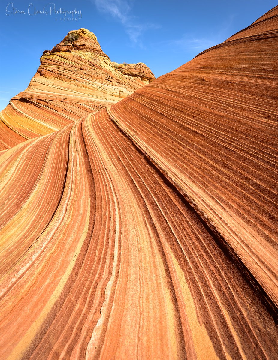 Hiked 🥾 #TheWave 🌊! Just an incredible place. 😎🥰. #coyotebuttes #arizona #permit #landscape #hike #geology #thewavearizona #hiking #sandstone #coyotebuttesnorth #naturephotography #natgeophotos #natgeoyourshot_#nikonoutdoors #nikonoutdoorsusa #zcreators @riyets @discovery