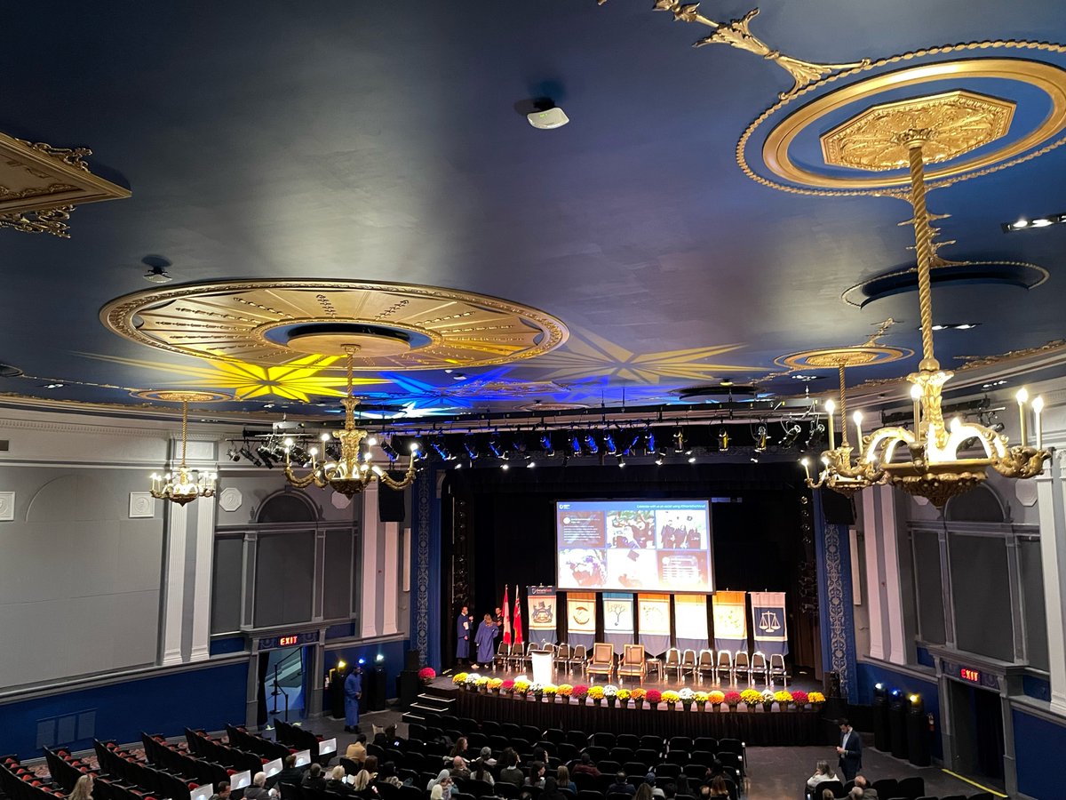 ontariotech_u's tweet image. Built in 1919 for Famous Players theatres, our Regent Theatre is one of @oshawacity&apos;s few remaining examples of Georgian architectural style. 

Come and learn about the history of this community and cultural hub at Doors Open on Saturday, May 4 ➡️ oshawa.ca/doorsopen.