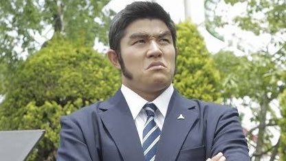 mitsu20190908's tweet photo. 鈴木亮平さんは同一人物だということが信じられないぐらい別人を演じる。
天皇の料理番では結核で徐々に痩せ細っていく様を体重を76→56kgに落として表現し、その後の俺物語でたった40��で87kgまで増量。孤狼の血では広島弁を撮影の半年前にマスター。そして直近はシティハンター。プロ意識がレベチ。 https://t.co/16cTTRgfN5