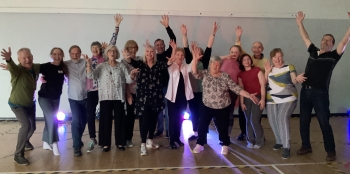 DUDanceni's tweet photo. 🙌It's Global Intergenerational Week and we're celebrating our Alternative Energies dance project in Ballycastle and their latest performance of 'Mobius':
https://t.co/vWo9LqbJ2i
#GIW24 #IntergenerationalDance https://t.co/v9kSfzgYuT
