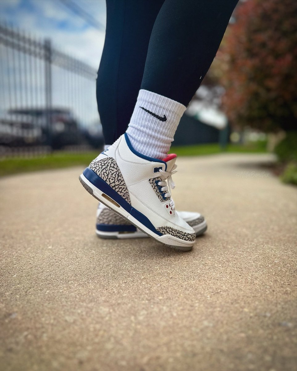 Game day. 
#kotd #snkrsliveheatingup #photooftheday #nike #snkrs #PhotographyIsArt #sneakers #yoursneakersaredope #photography