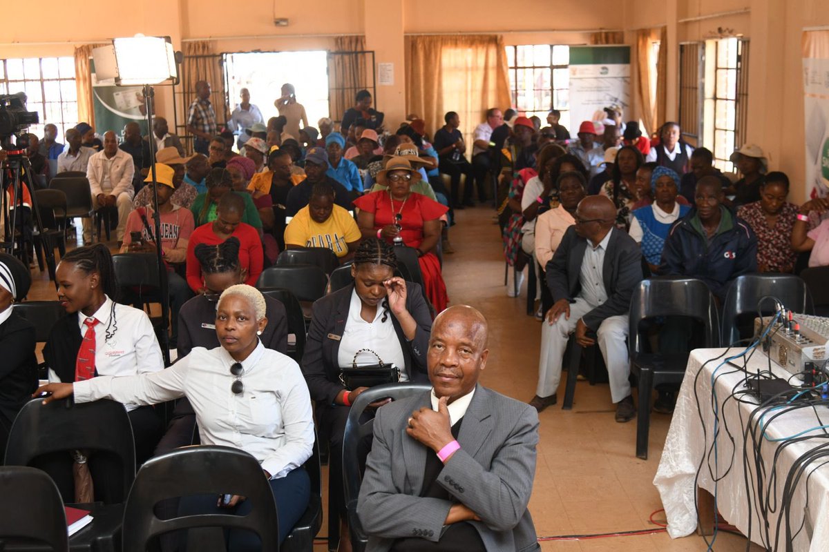 Min Motsoaledi is visiting the Molemole Municipality in the Capricorn District to engage stakeholders on #DHAServiceDelivery matters