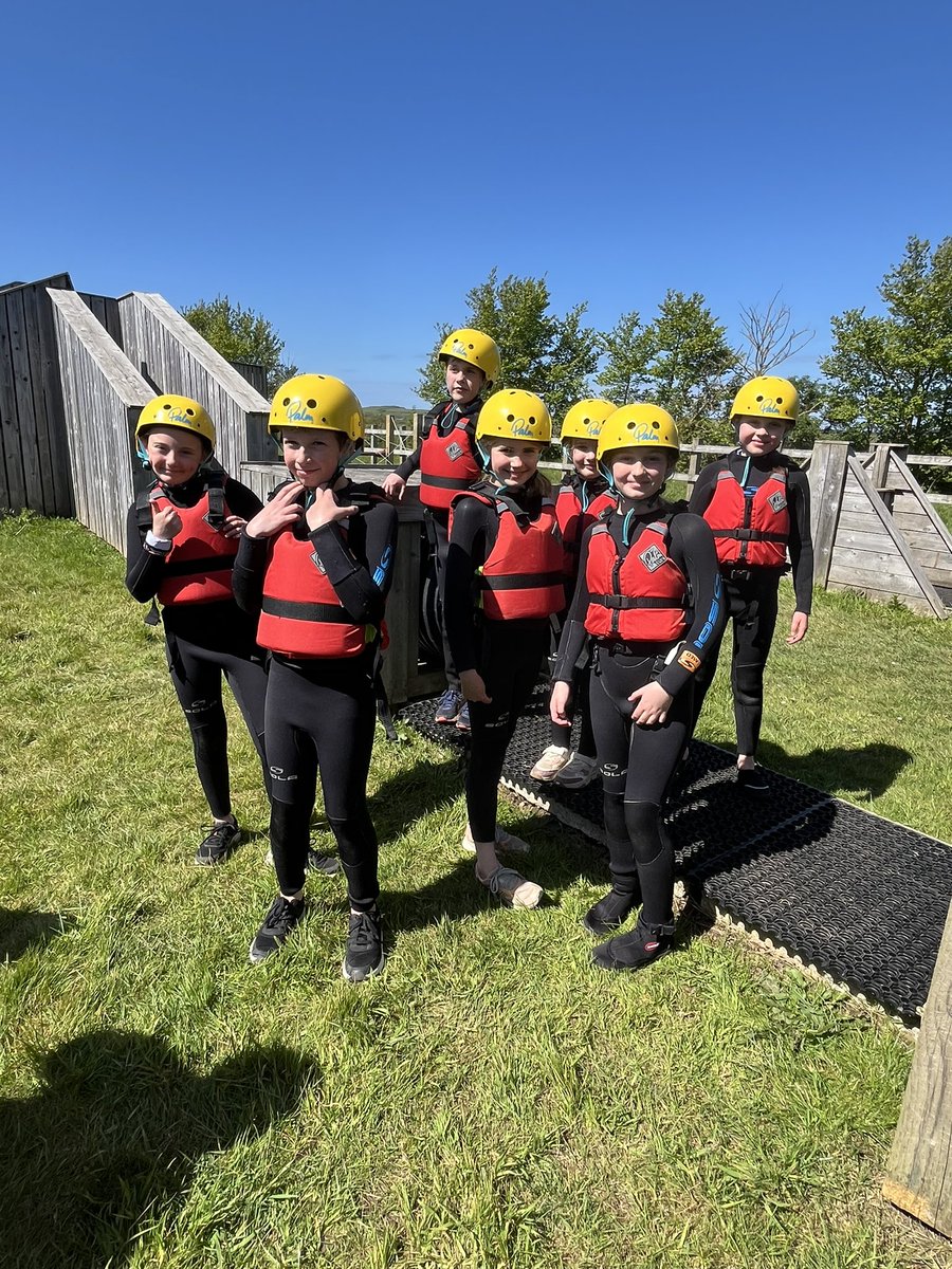 Year 5 @StMargaretsPrep have arrived safely at ultimate adventure in Devon. Last night the children made their beds then put on our wet suits for the ultimate wipeout. They were amazing.