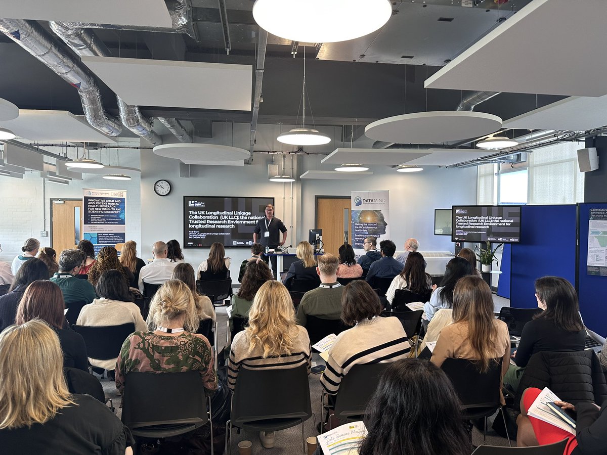 DATAMIND - HDR UK Hub for Mental Health Research (@dataminduk) on Twitter photo We're kicking off our Data Science meeting with <a href="/_andy_boyd/">andy boyd</a>, diving into <a href="/UKLLCollab/">UK Longitudinal Linkage Collaboration</a>'s groundbreaking National Trusted Research Environment for Longitudinal Research, chaired by <a href="/L_Arseneault/">Louise Arseneault</a>. #DataScience #ResearchInnovation #MQDataScience We're kicking off our Data Science meeting with <a href="/_andy_boyd/">andy boyd</a>, diving into <a href="/UKLLCollab/">UK Longitudinal Linkage Collaboration</a>'s groundbreaking National Trusted Research Environment for Longitudinal Research, chaired by <a href="/L_Arseneault/">Louise Arseneault</a>. #DataScience #ResearchInnovation #MQDataScience