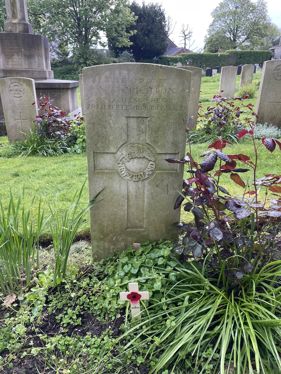 1/2 I paid my respects to the fallen in @CWGC Portsdown Military Cemetery,and they include a number of young Commonwealth casualties who are laid to rest there 🙏🏽 #RIP Private A Crichton(21),Otago Reg,NZEF #RIP Private J Tatterson(19),29th Bn,AIF #LestWeForget #Anzac2024