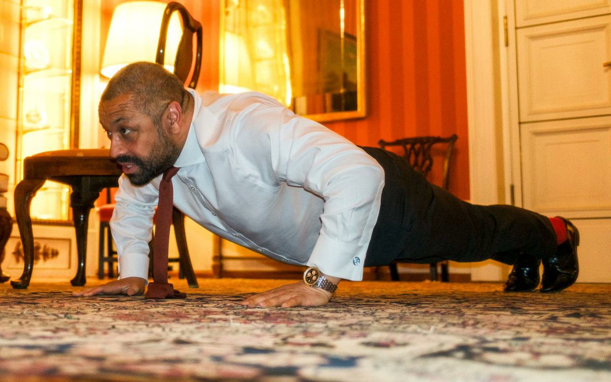 💪@JamesCleverly took a break from what has been a busy week in the Home Office as he continued a charity challenge for which he is doing 100 press-ups every day in April. He has raised £1,770 so far for @CR_UK after his wife Susie was diagnosed with breast cancer in December…