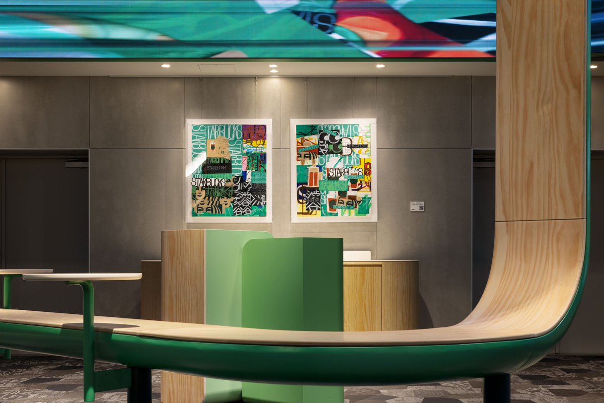 スターバックス コーヒー SHIBUYA TSUTAYA 2F店を、異彩のアートが彩り