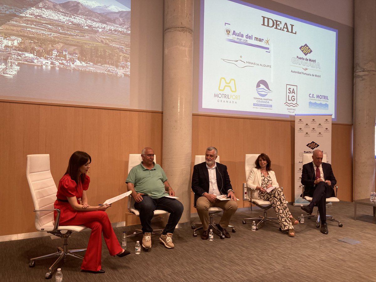 “Volver la mirada al mar, siempre que lo hemos hecho nos ha ido bien. En territorios donde no lo hemos hecho es una oportunidad de mercado, el CMMA está por la #economiaazul sostenible”, dice @javi_noriega en jornada ‘Un mar de oportunidades” de @ideal_granada en @puertodemotril