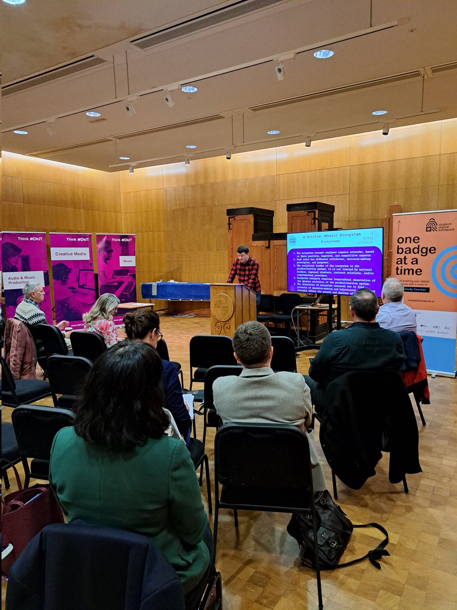 #TUTF scholar @dcullineymusic continues the #NTUTORR #sustainability conversation at @DkIT_ie with consideration of the music ecosystem in the border region. #CreativeArts #LoveIrishResearch