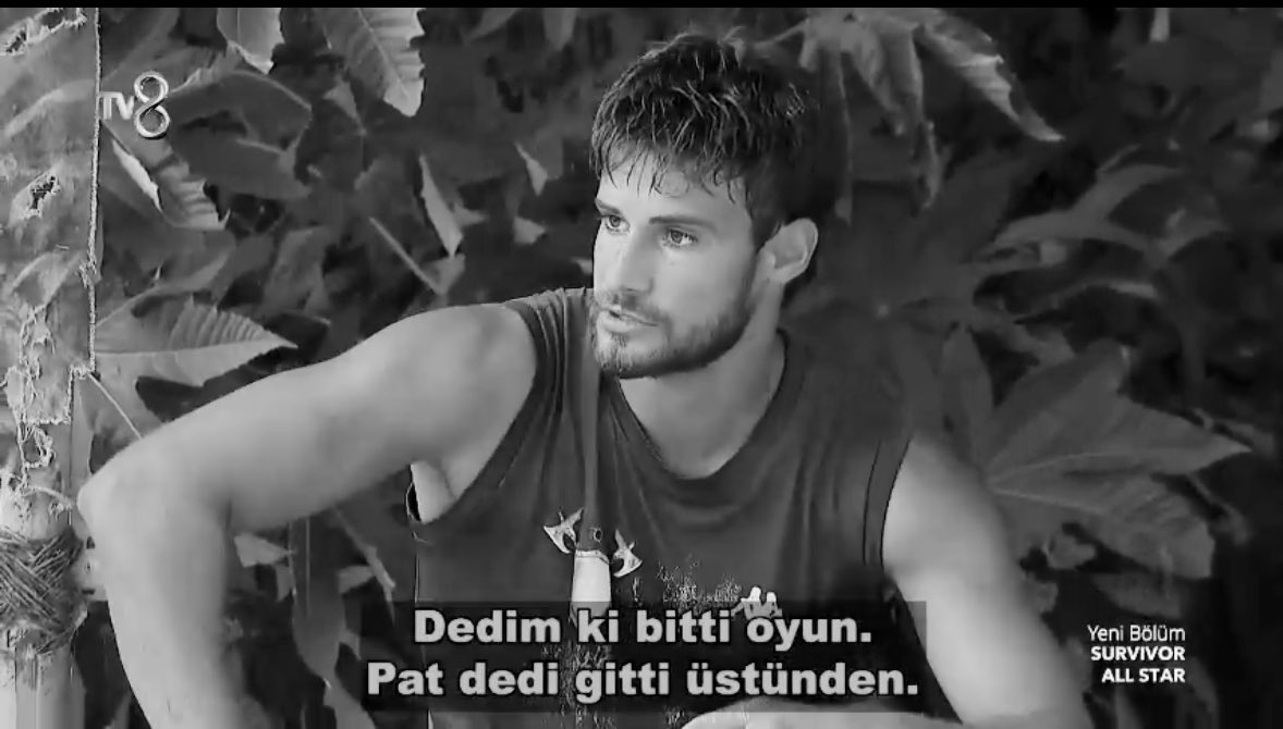 Aşırı sinirliyim çok sinirliyim o Allah'ın belasıyla Batuhan'ın aynı takımda olmasını istemiyorum o kızı orda görmek istemiyorum midem bulanıyor sesini yüzünü görmek istemiyorum varlığını bilmek istemiyorum git cehenneme direk ol Batuhan'dan uzak dur