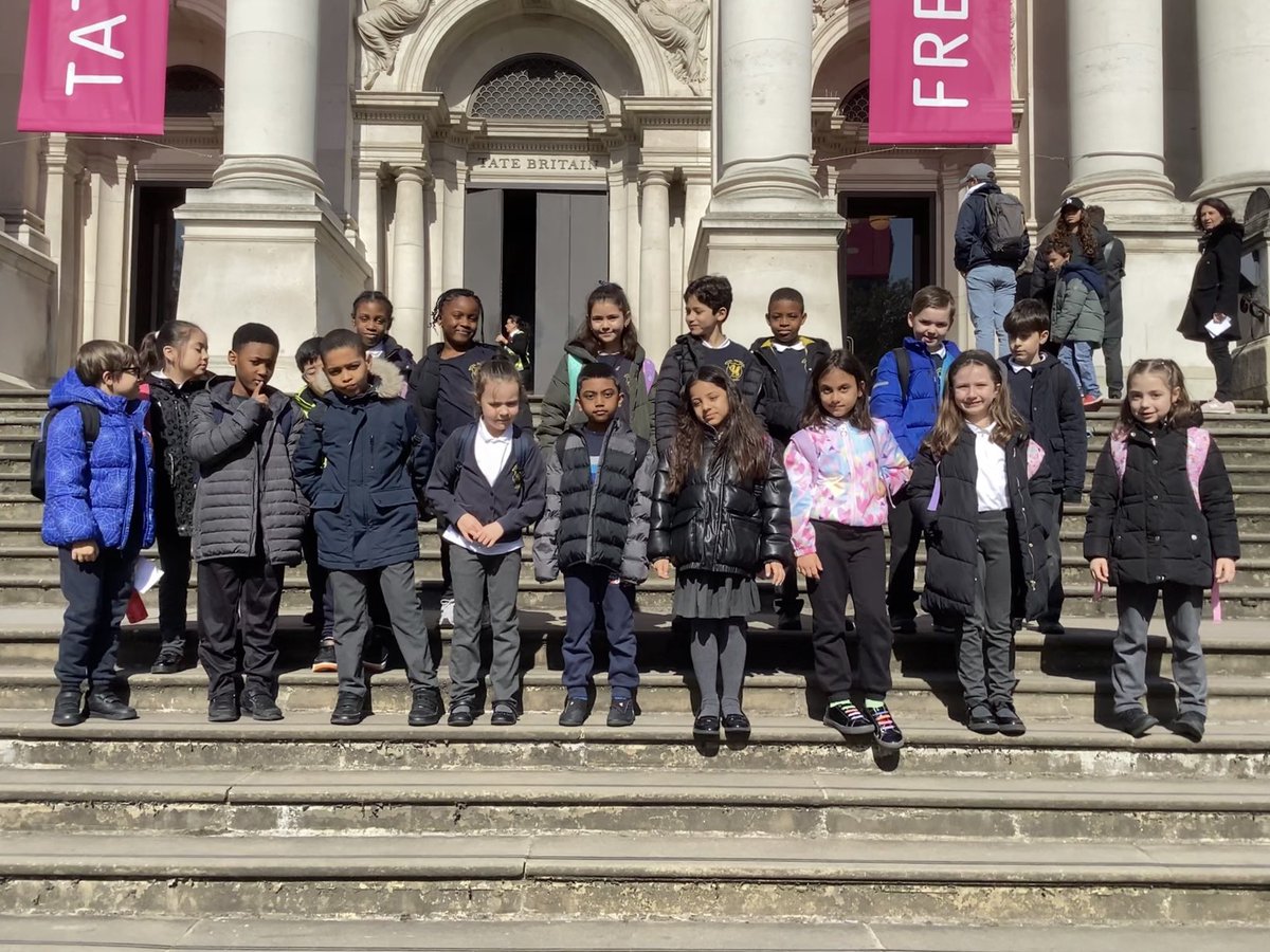 South Kensington are visiting @Tate Britain today and are looking forward to discovering what’s inside this grand building!