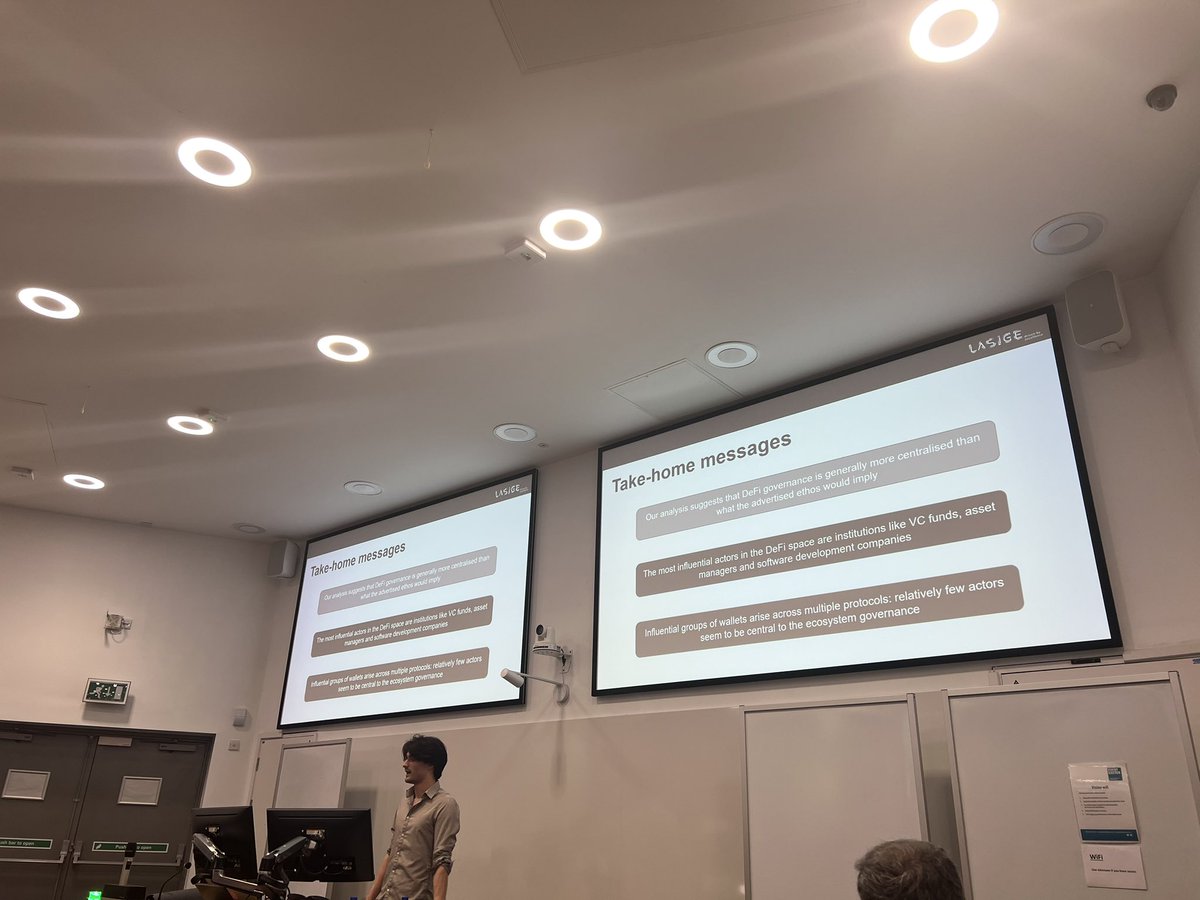 Super proud of @MiguelAGonzC and Thomas Eisermann for presenting at <a href="/CompleNet/">𝙲𝚘𝚖𝚙𝚕𝚎𝙽𝚎𝚝 𝟸𝟶𝟸𝟼</a> our joint works 💪🏼

And another shameless advertisement to our <a href="/FRIENDS_signet/">FRIENDS satellite</a> satellite at <a href="/ConfCompSys/">Conference on Complex Systems</a> ! Please visit our page and manifest your interest by filling the available form :)