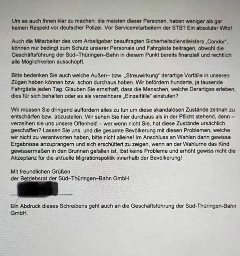 ainyrockstar's tweet photo. Hilferuf vom Betriebsrat der Süd-Thüringen-Bahn GmbH über die Sicherheitslage im ÖPNV Nahe eines Ankerzentrums für Flüchtlinge. 

Ein anderer Bahnmitarbeiter hat mir das zugeschickt und meinte, diese Zustände würde man nahezu in allen Regionen nahe solcher Ankerzentren vorfinden. 

Abgründe tun sich auf. Wir lassen hier eine Zuwanderung zu, die den Frieden und die Sicherheit in diesem Land massiv gefährden. 

Bis jetzt findet sich nur ein Bericht dazu in der Thüringer Allgemeinen. Woanders scheint dieses Ausmaß an Gewalt nicht auf Interesse der Medien zu stoßen.
