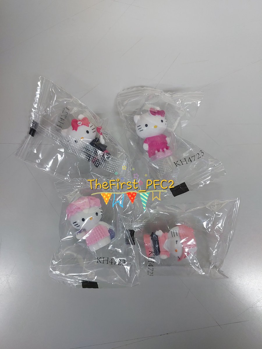 ตัวละ 80 รวมส่งจ้า #chupachups #หาแลกคิตตี้ #kitty #hellokitty50th #ตลาดนัดsanrio #คิตตี้