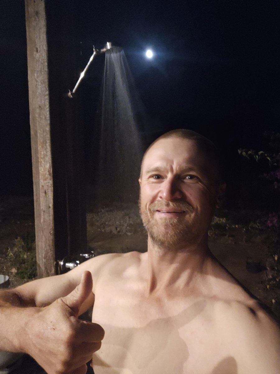 4th night away in Vic installing weather stations & soil moisture probes, at my furtherest East site @ Runnymede. In the swag tonight, got offered to stay on the farm where I'm installing a site tomorrow morn, they have  a hot outdoor shower, full moon, happy as a pig in mud.