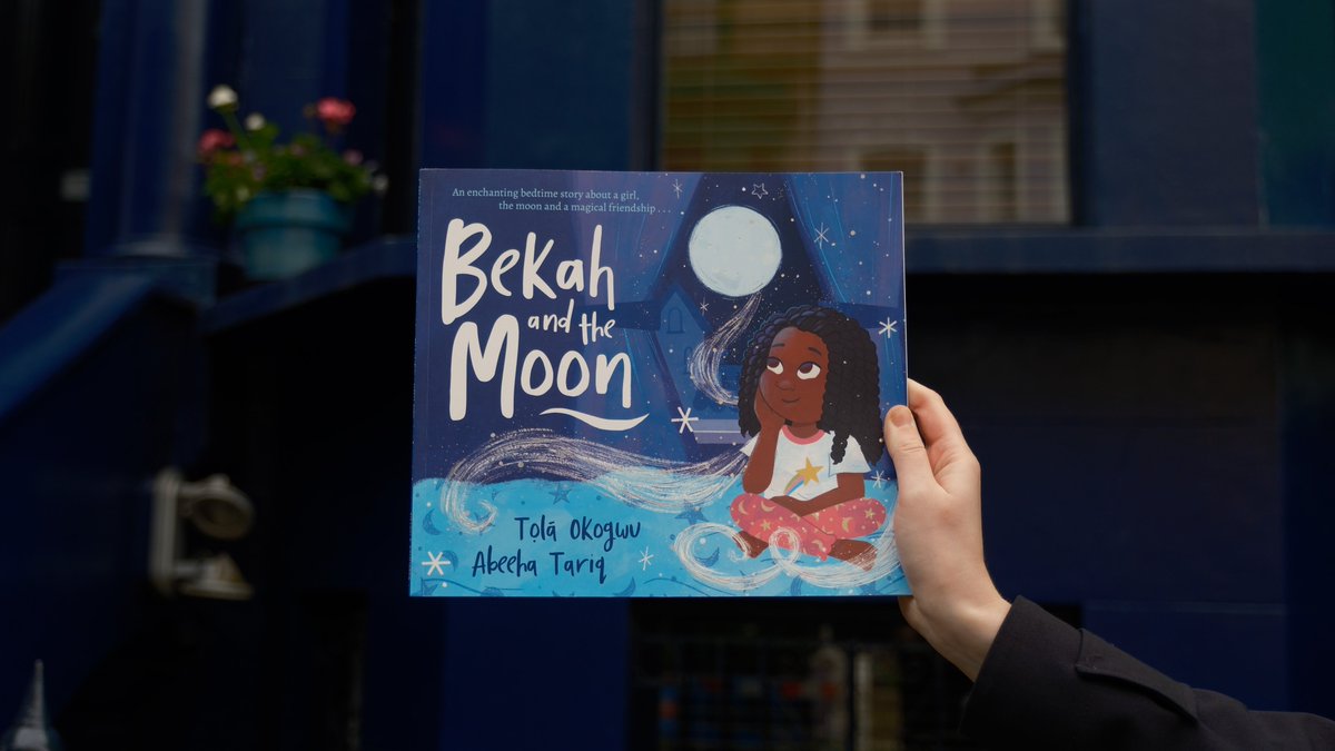 “Luna’s here, there’s no need to fear.” From @TolaOkogwu and illustrator @AbeehaTariqArt comes BEKAH AND THE MOON, a moving and magical picture book about the love between a young girl and the moon 🌙 Out today! ✨ 📚 uk.bookshop.org/p/books/untitl… 📚 waterstones.com/book/bekah-and…