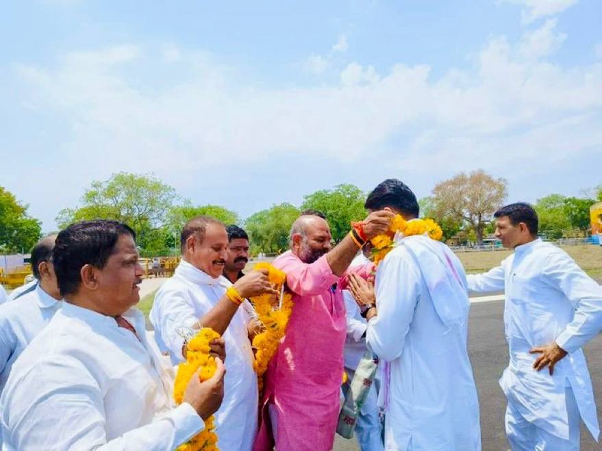 SachinPilot tweet picture