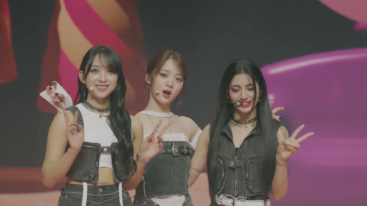 [Triple iz] Global Fan Live Behind-The-Scenes | Road To Debut EP.10

👉 youtu.be/ih_CWn0uiIk?si…

#TRIPLE_IZ #DITA #E_JI #ARIA #트리플아이즈 #디타 #이지 #아리아 #IZLAND #HALLA