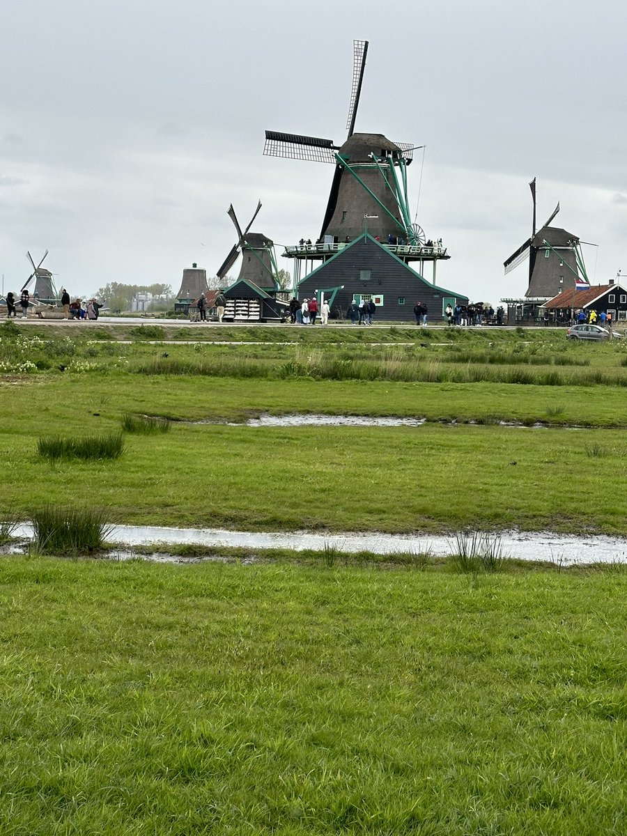 tanuj_gulati's tweet image. Beautiful Holland! #Amsterdam #Rembrandtplein #Damrak #ZaanseSchans